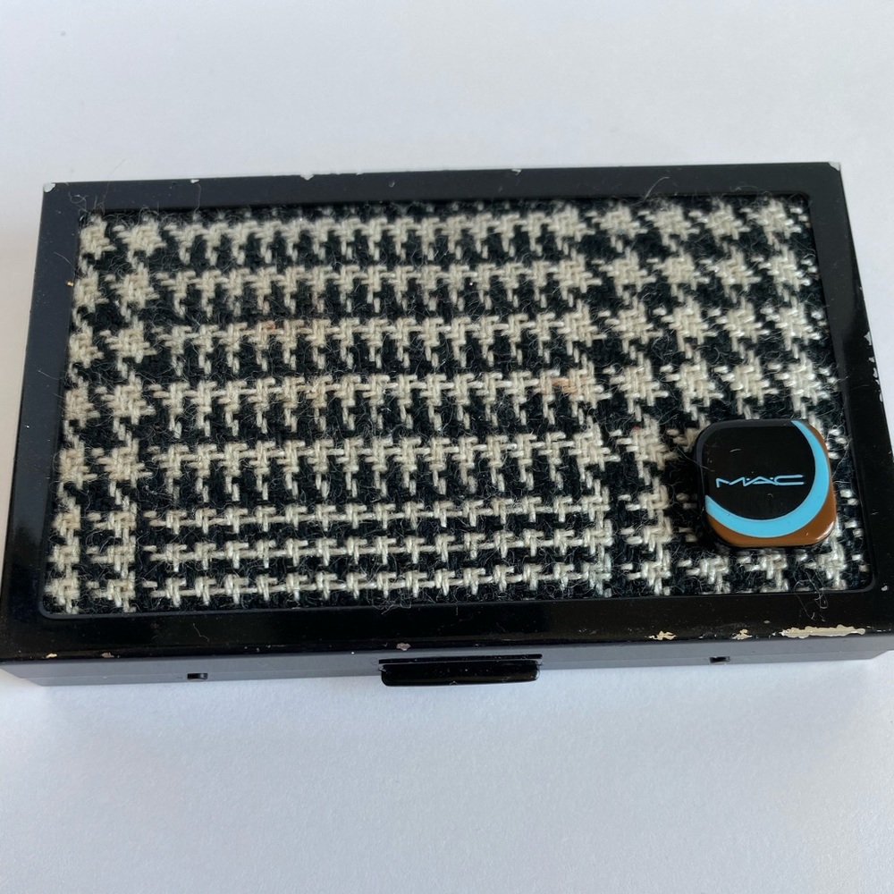 MAC Cosmetics Eyeshadow Palette Limited Edition